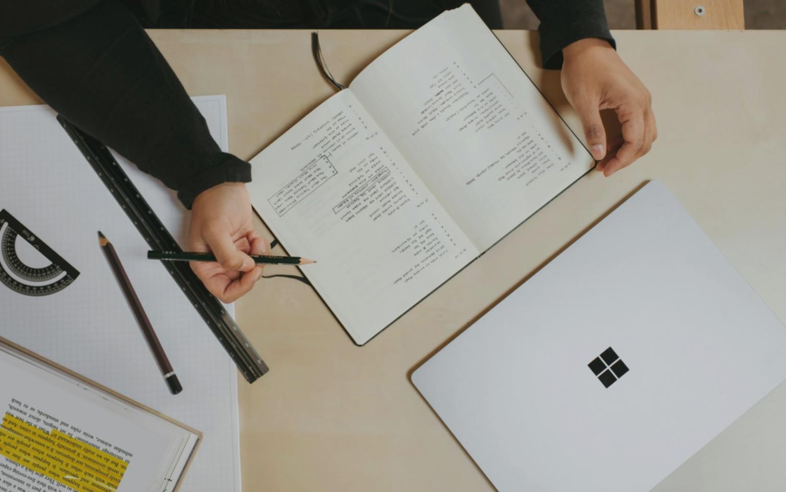 Групове обговорення арабських текстів на занятті