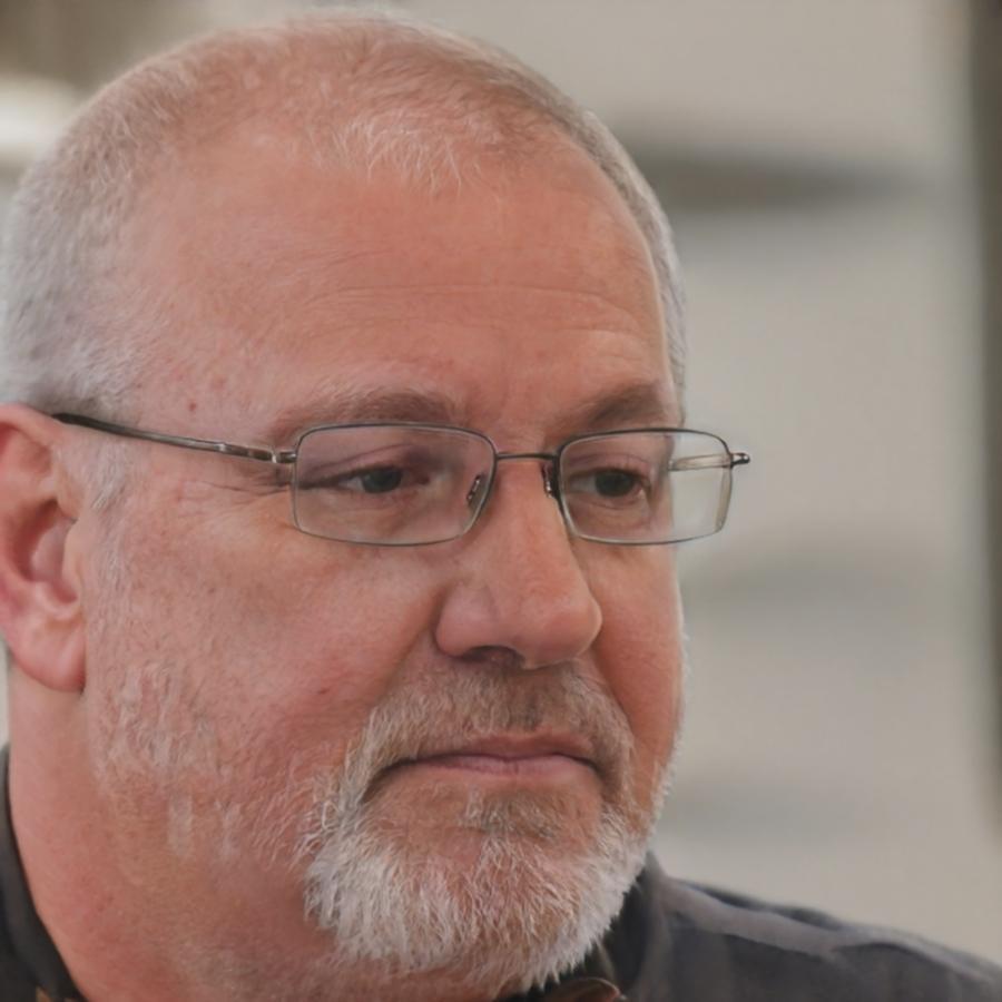 Тарас Левченко, засновник школи